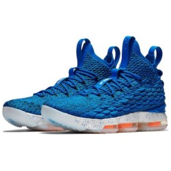 Nike LeBron 15 - Propulsion Intégrée Haut Rendement